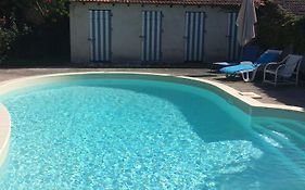 Chambres D'Hotes Et Roulotte Au Bonheur Du Parc