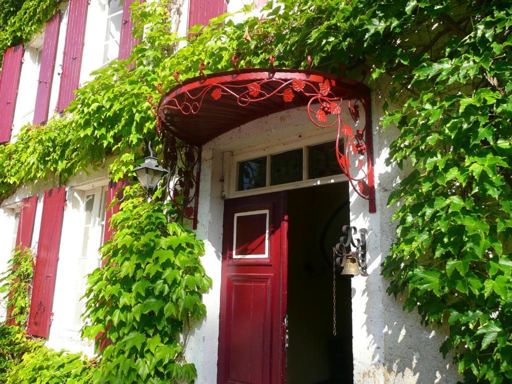 Chambres D'Hotes Et Roulotte Au Bonheur Du Parc Le Breuil  Exterior photo
