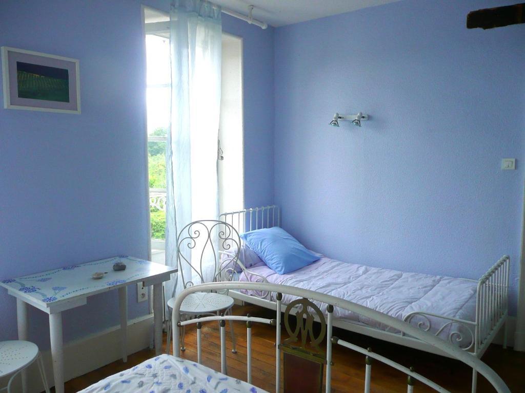 Chambres D'Hotes Et Roulotte Au Bonheur Du Parc Le Breuil  Room photo